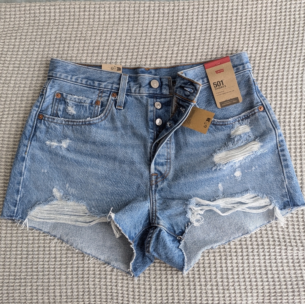 NWT! Levi's 501 Shorts Size 30